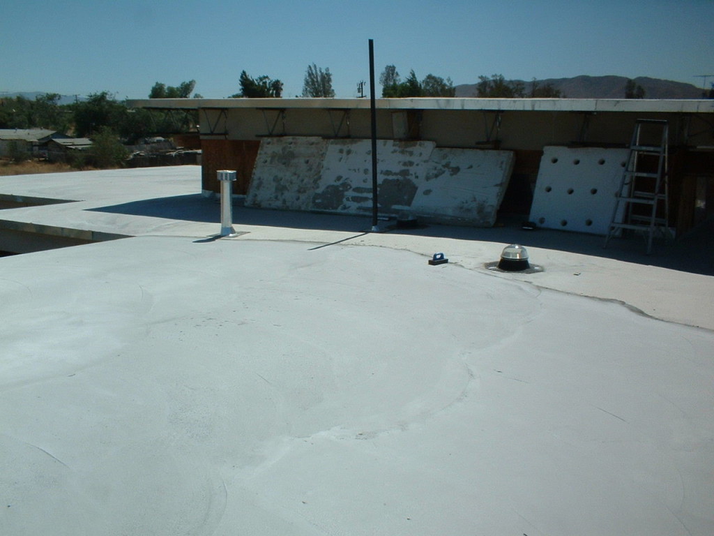 Artist Hangout - Rammed Earth House Construction 28 - Roof Construction